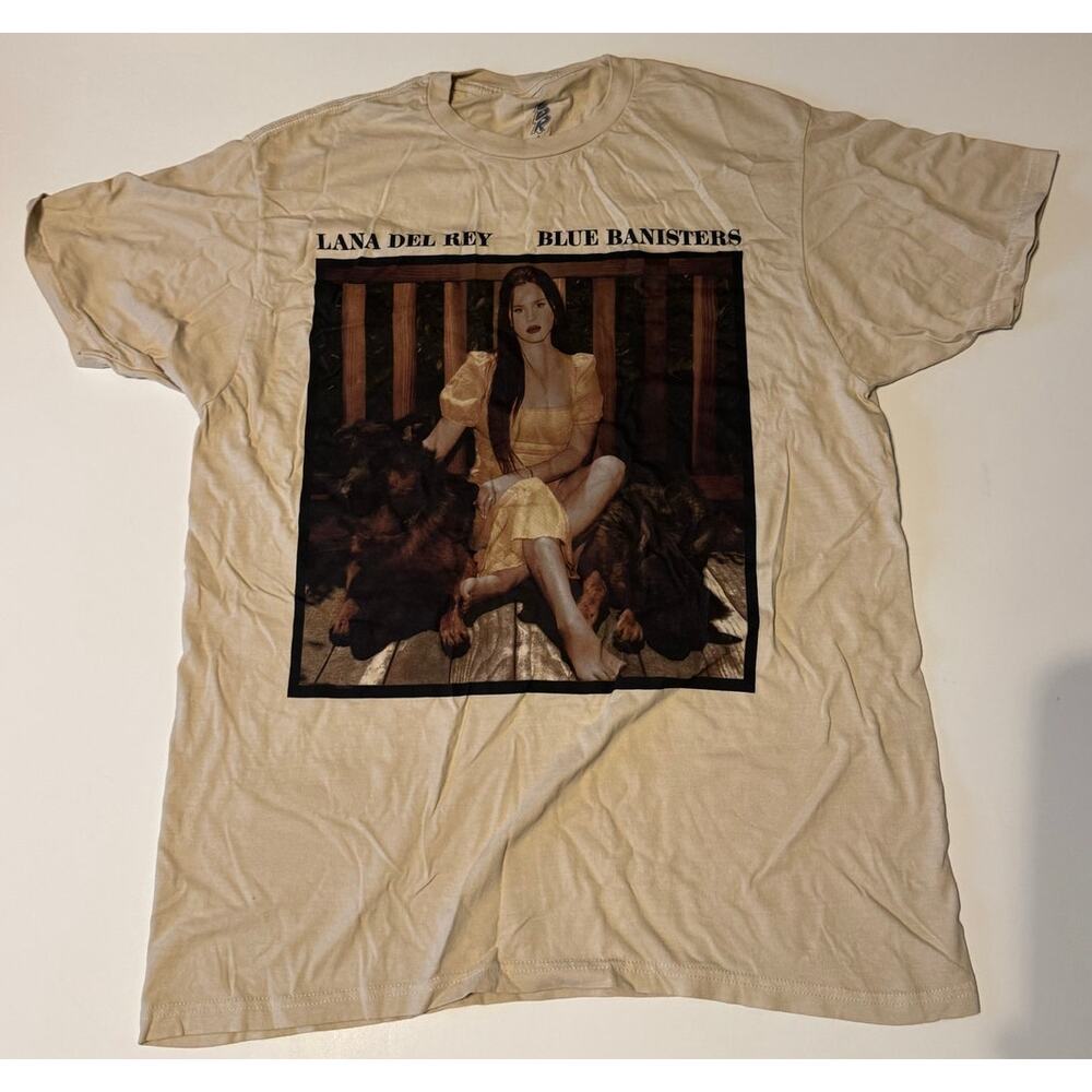 NWOT Hot Topic Lana Del Rey Blue Banisters Tan Tee